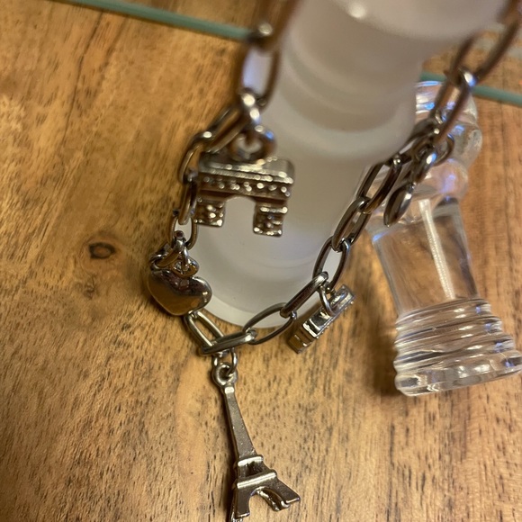 Silver tone Paris Charm Bracelet Vintage - Picture 4 of 6